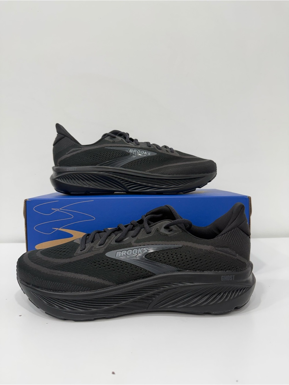Brooks Ghost 18 Walking Running Shoe Sneaker Black Comfort Men Size 11 NEW